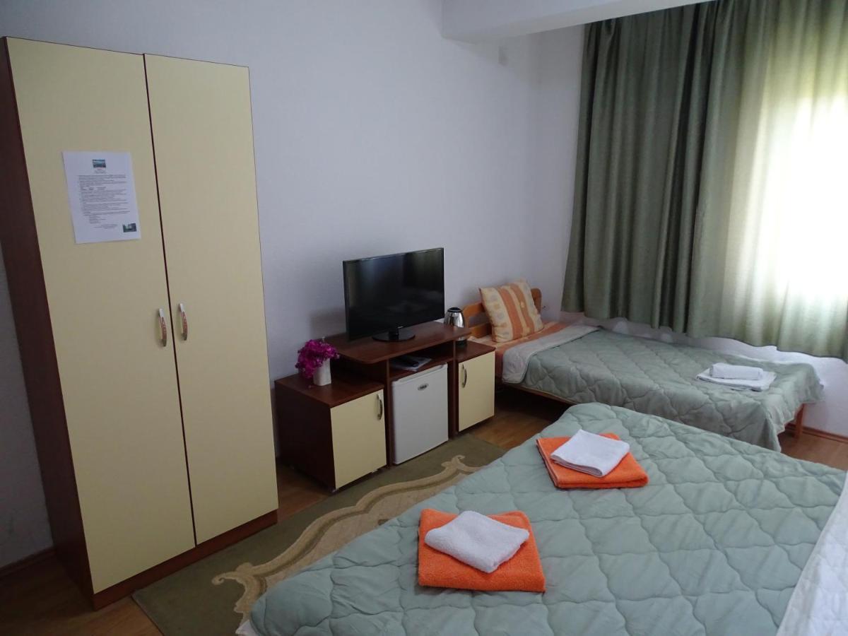 萨拉别墅住宿加早餐旅馆 奥赫里德 外观 照片